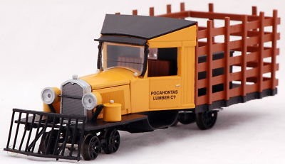 Pocahontas Lumber Company Rail Truck w/DCC (yellow, black) On30 - Click Image to Close