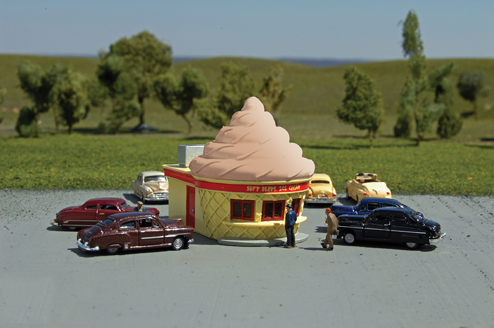 Ice Cream Stand - Chocolate Roadside U.S.A® Building (N) - Click Image to Close