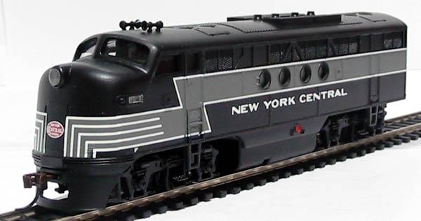 New York Central EMD FT-A Diesel Locomotive w/DCC (HO Scale) - Click Image to Close