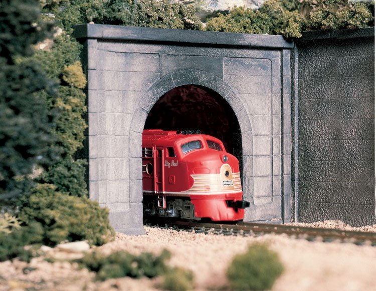 Concrete Single Portal - HO Scale