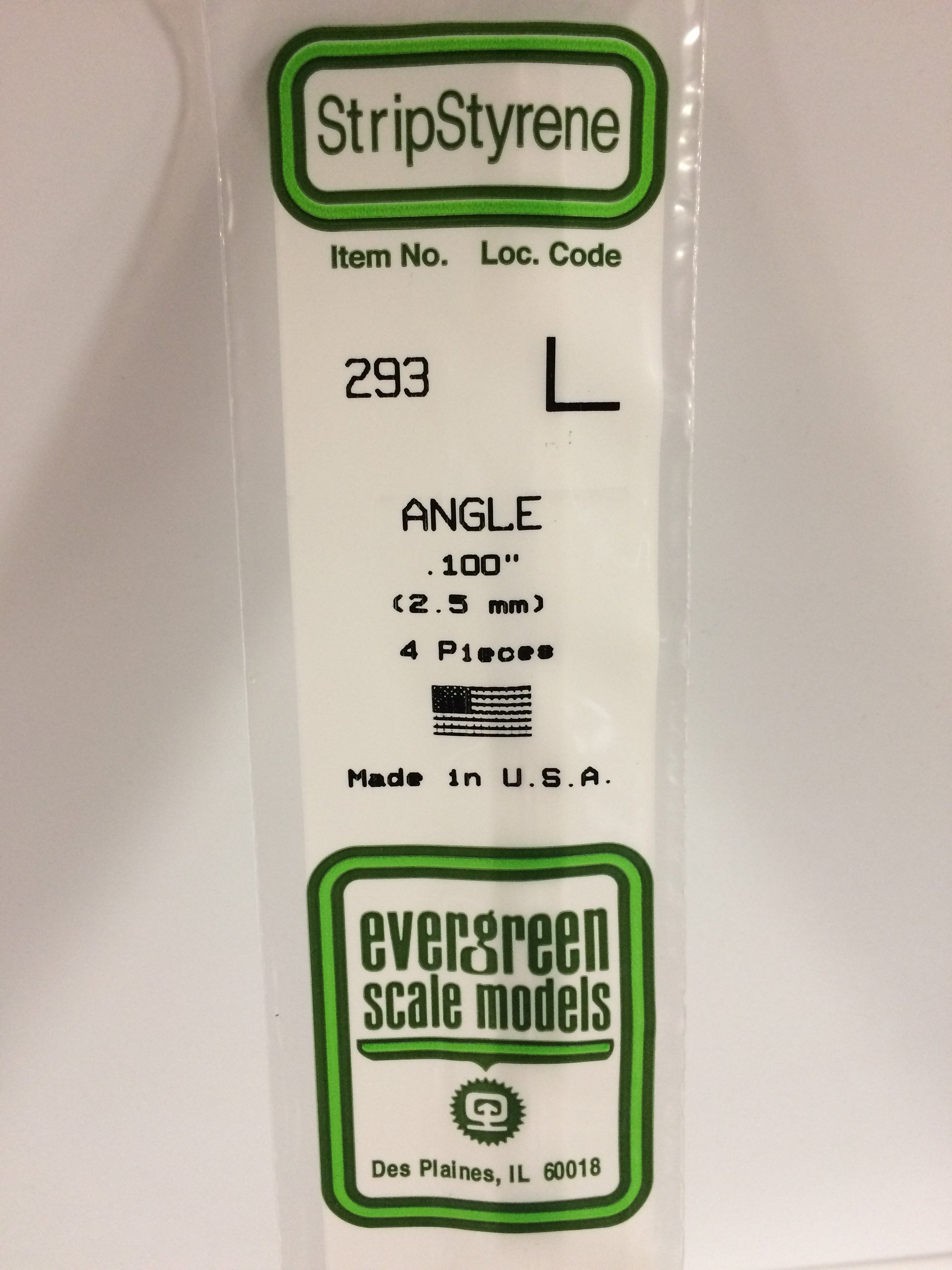 293 - .100" (2.5MM) OPAQUE WHITE POLYSTYRENE ANGLE - Click Image to Close
