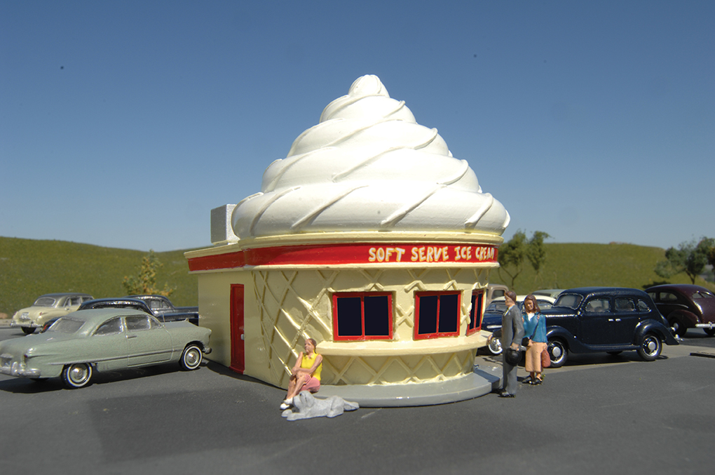 Ice Cream Stand - Roadside U.S.A® Building (HO Scale)