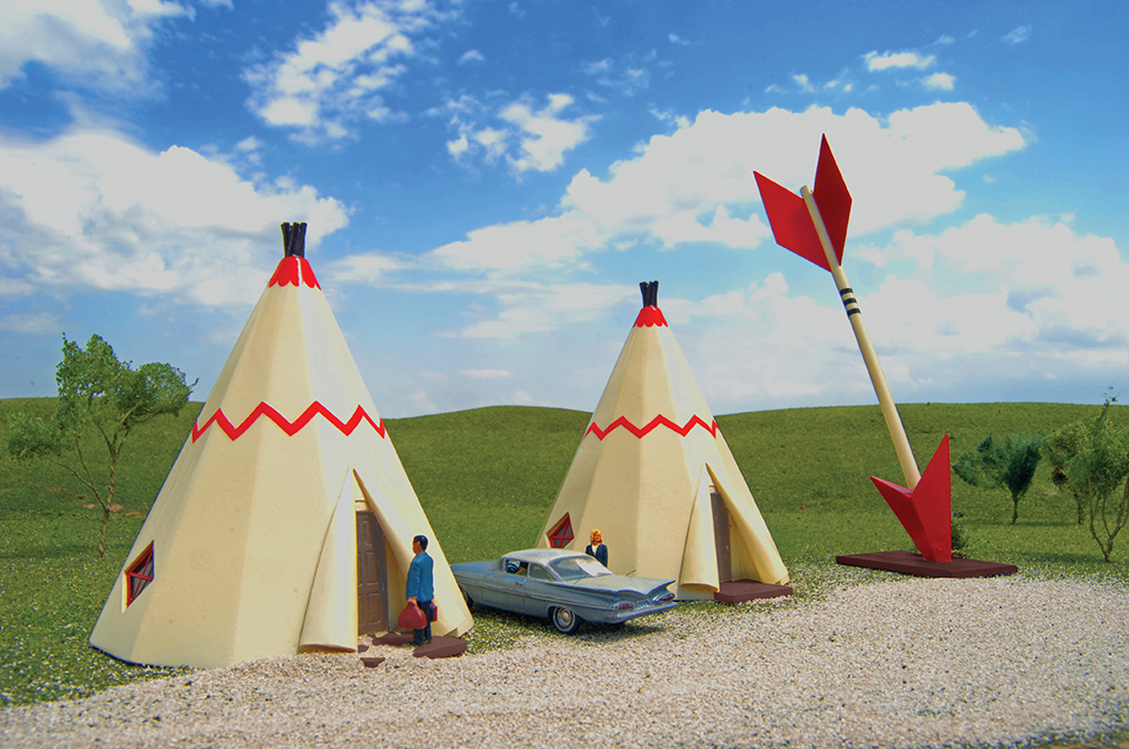 Teepee Hotel- Roadside U.S.A® Building (HO Scale) - Click Image to Close