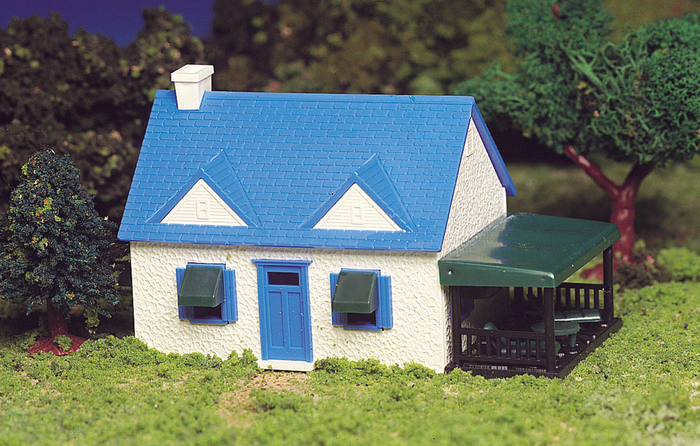 Cape Cod House (HO Scale) - Click Image to Close