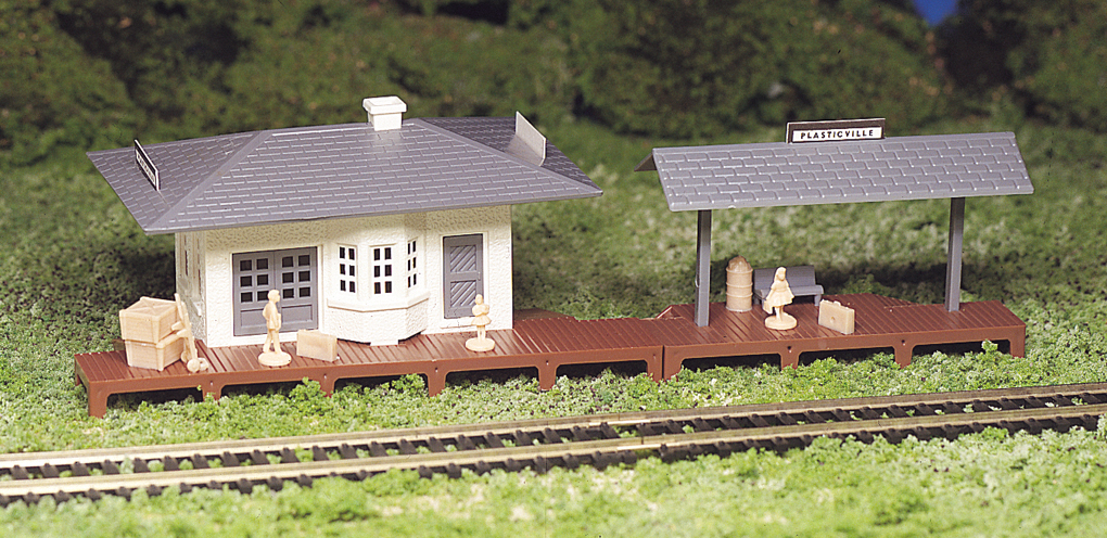 Suburban Station (HO Scale) - Click Image to Close