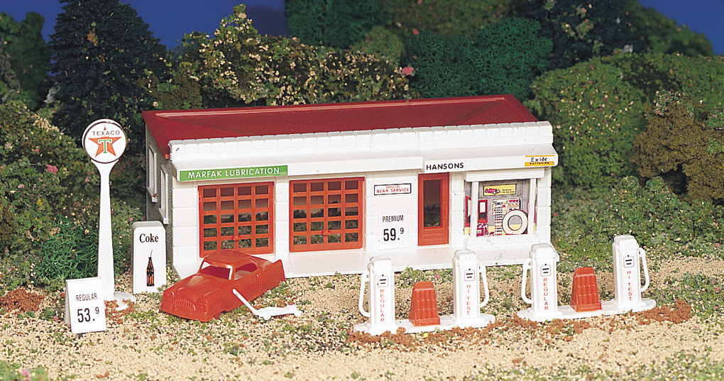 Gas Station (HO Scale)