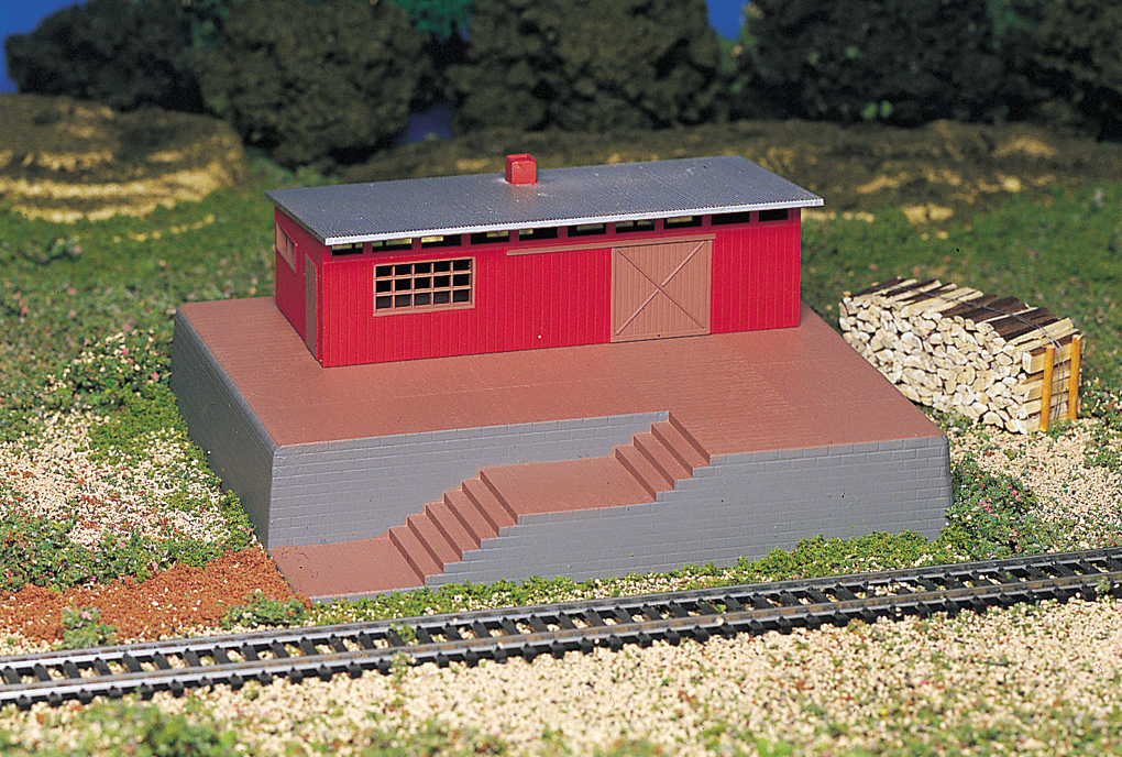 Building with Steam Whistle (HO Scale)