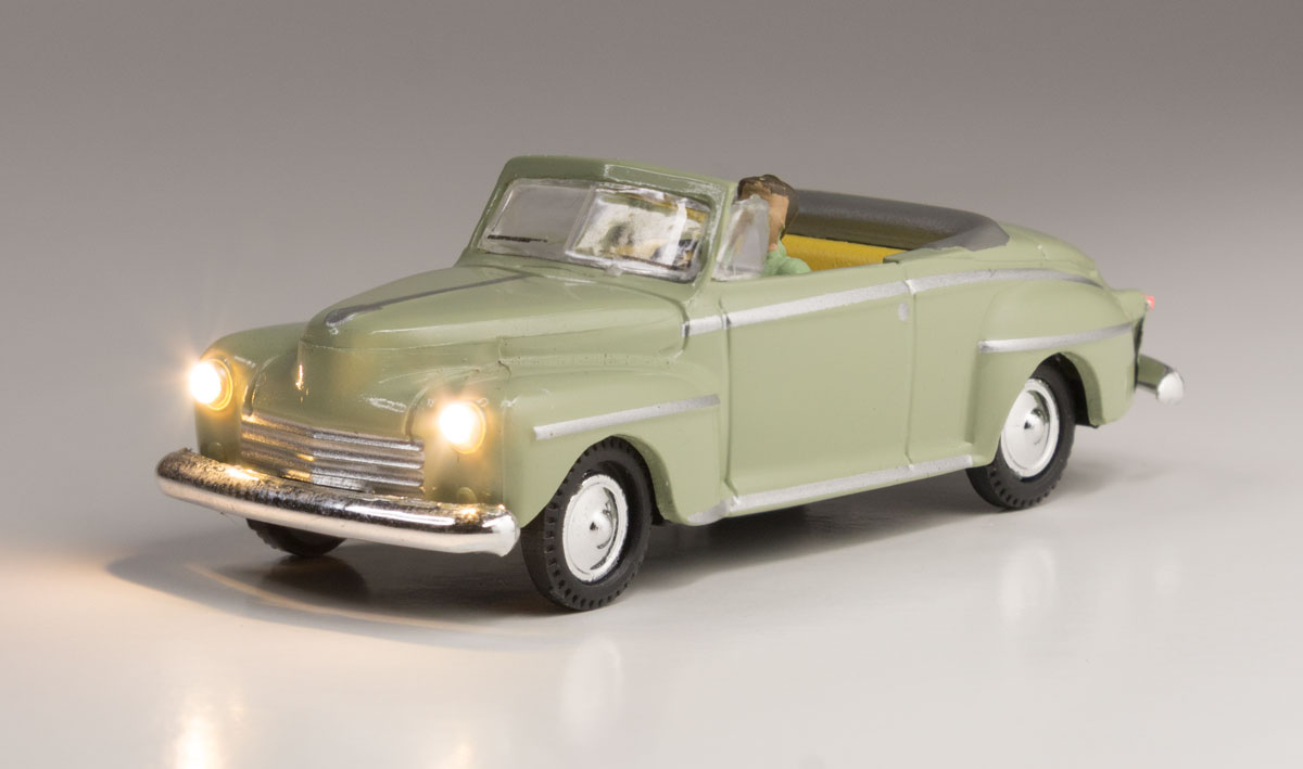 Cool Convertible - HO Scale - Click Image to Close