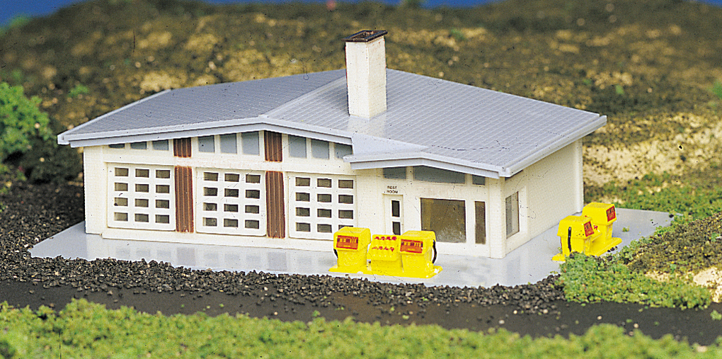 Gas Station (N Scale) - Click Image to Close