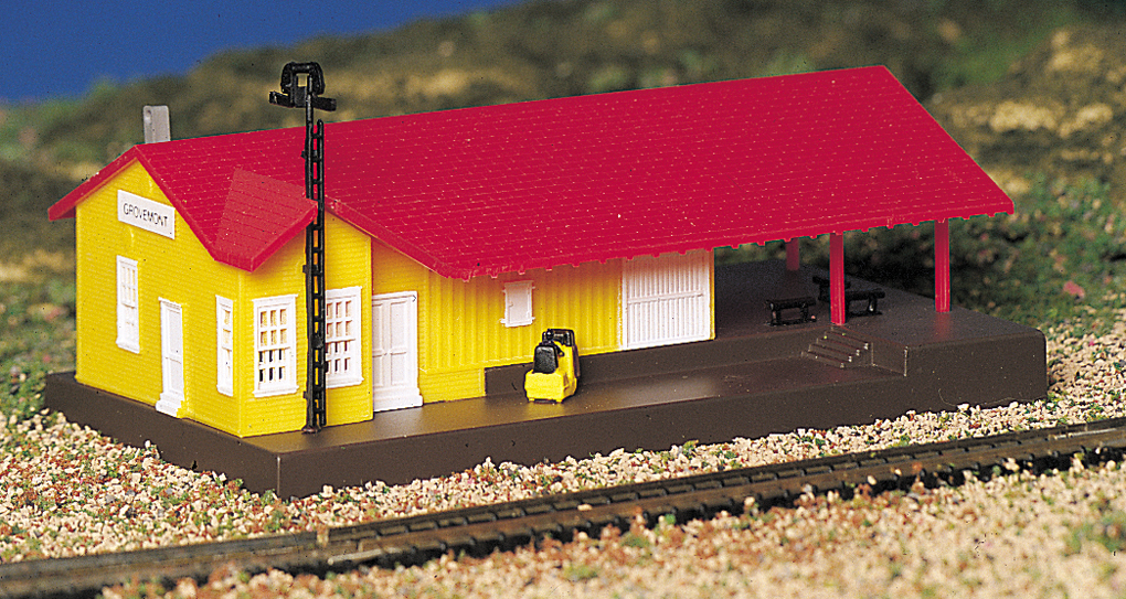 Freight Station (N Scale)