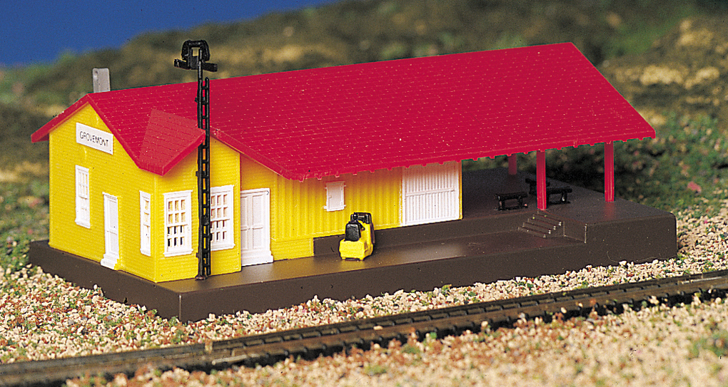 Freight Station (N Scale) - Click Image to Close