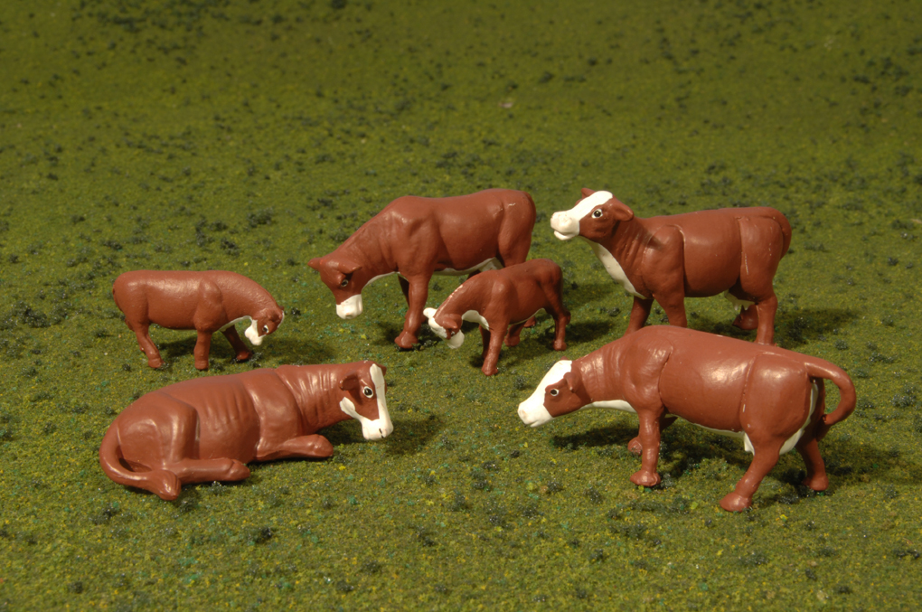 Cows - Brown & White - O Scale - Click Image to Close