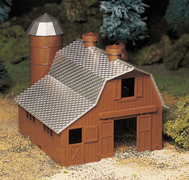 Dairy Barn (O Scale) - Click Image to Close