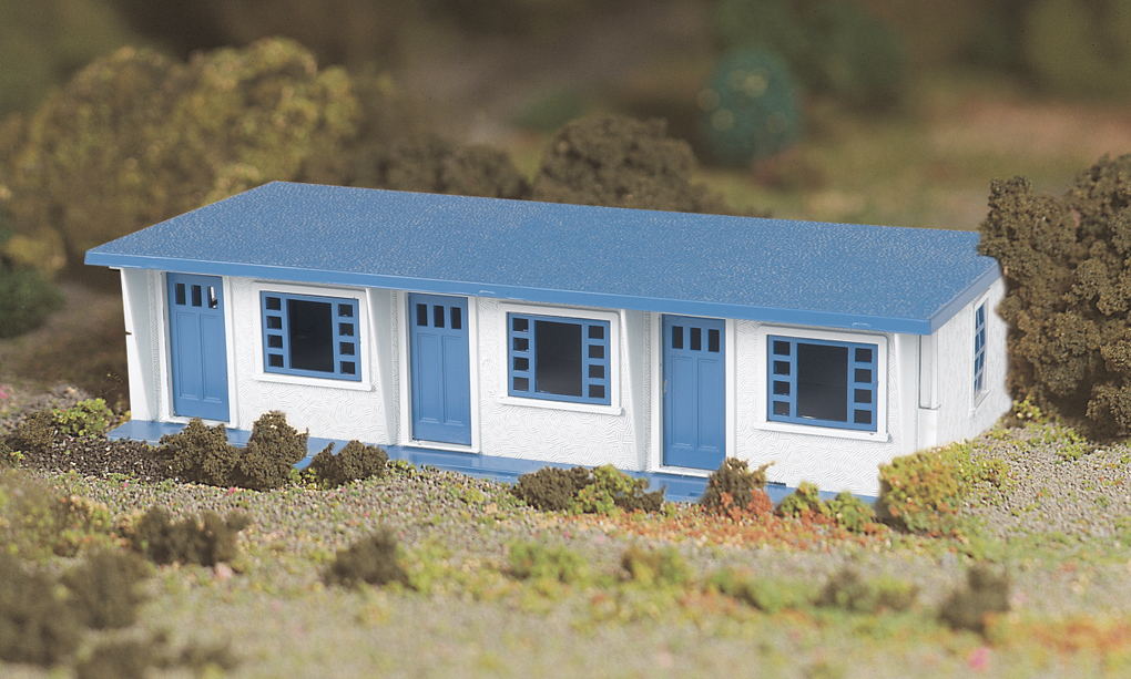 Motel (new colors; white & blue) (O Scale) - Click Image to Close