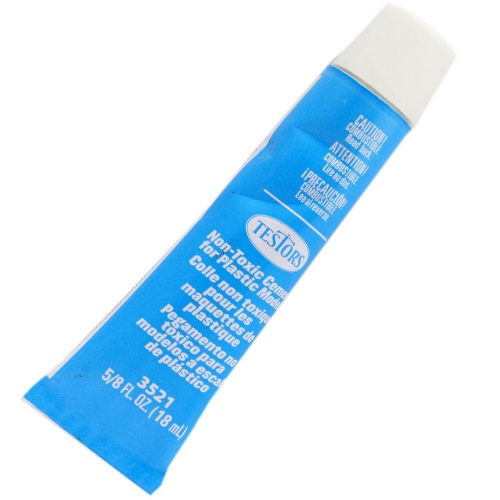 Testors Plastic Model Glue 5/8 Oz 