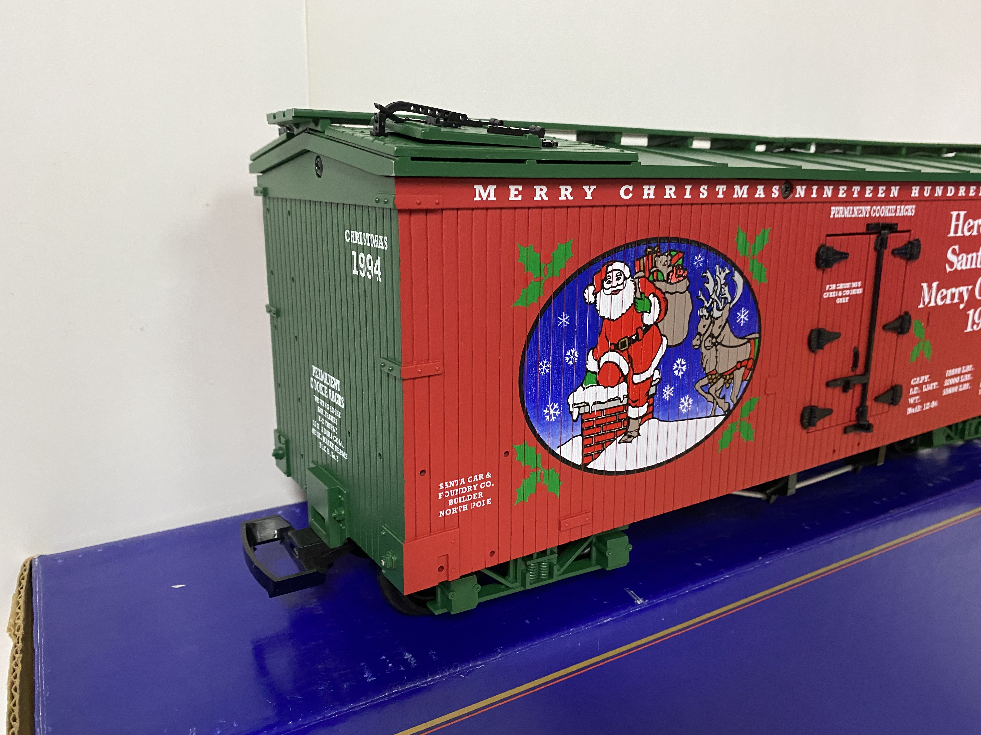 1994 Christmas Reefer (USA Trains R-13012)