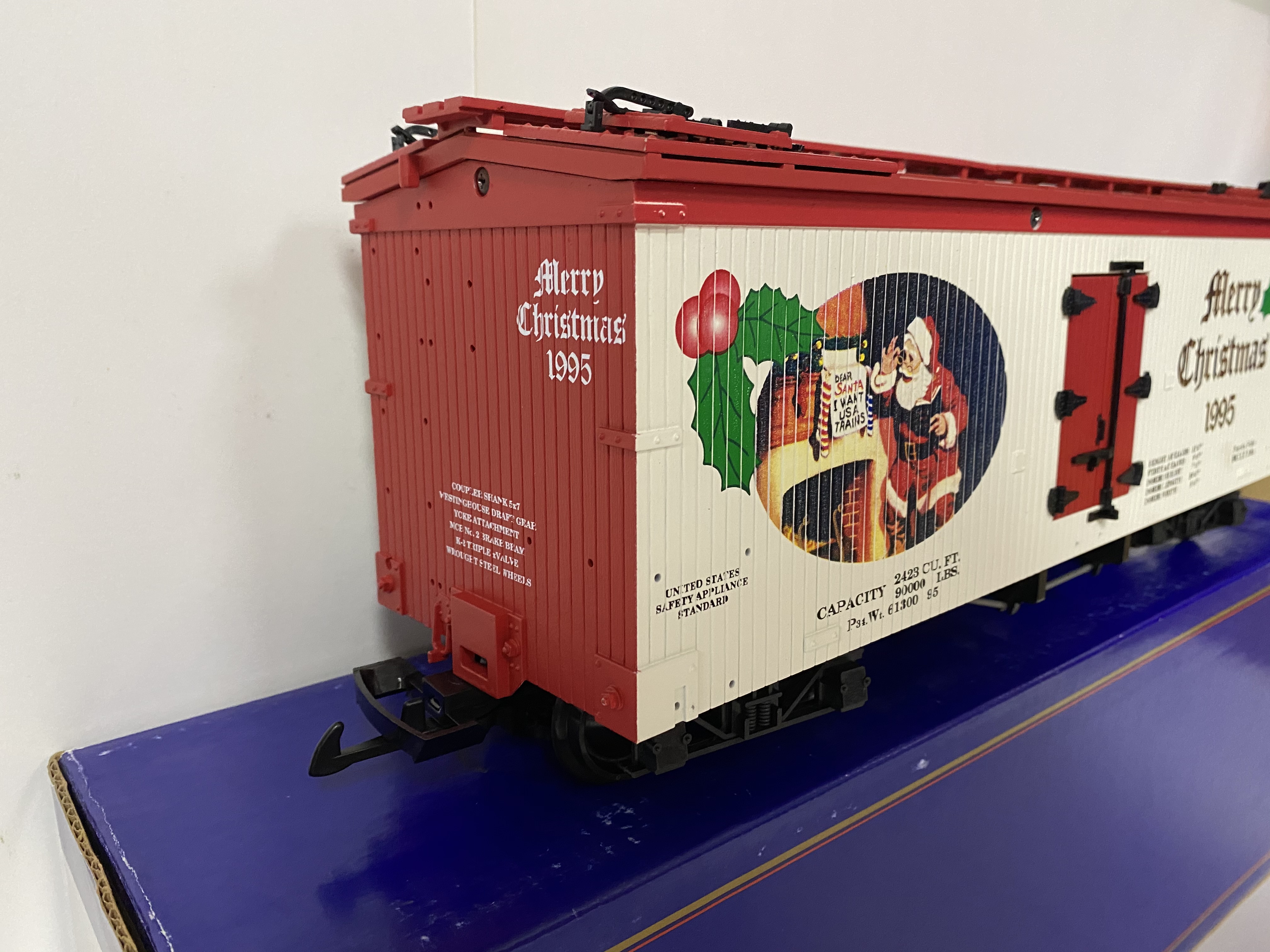 1995 Christmas Reefer (USA Trains R-13013)