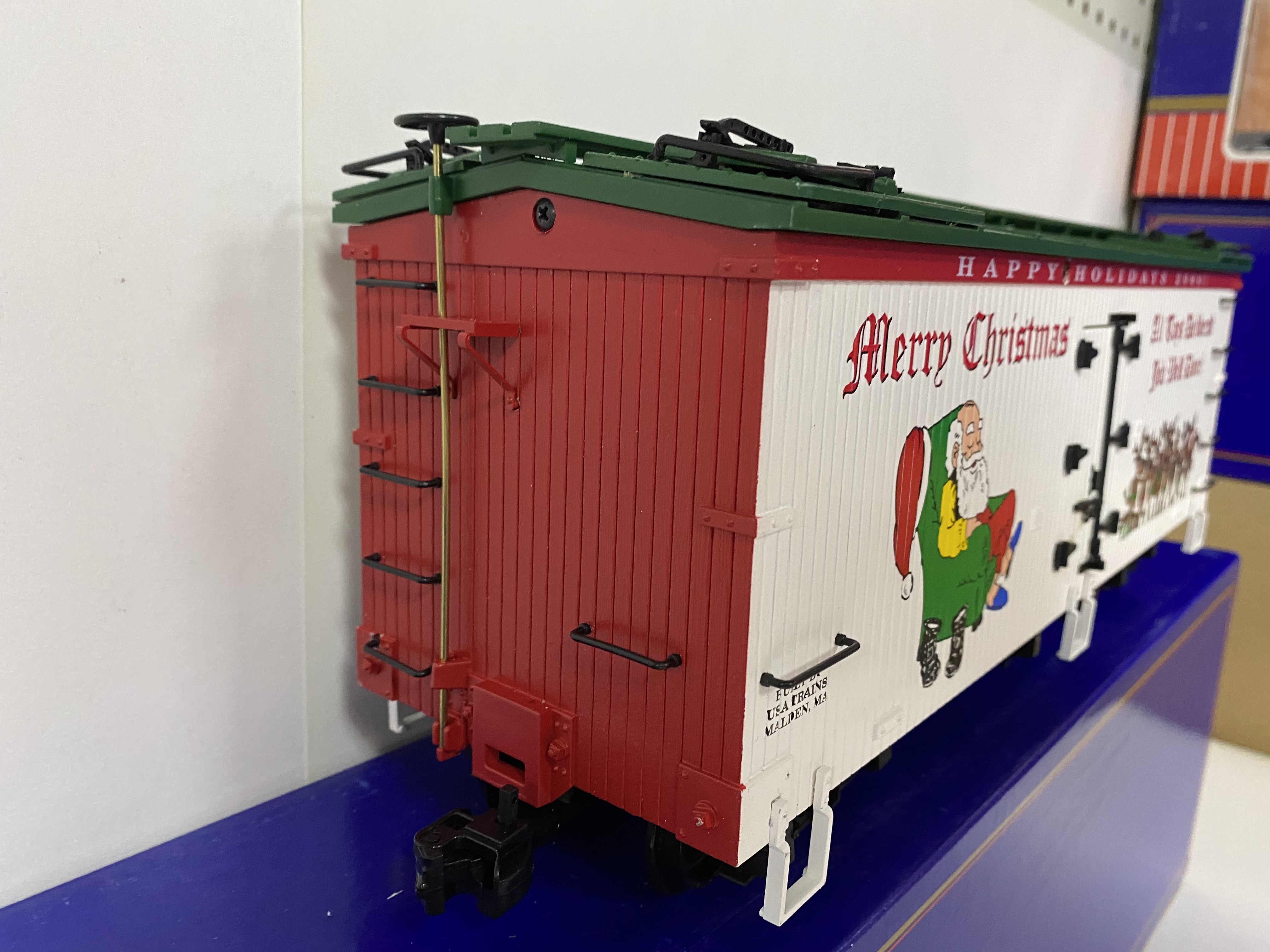 2000 Christmas Reefer (USA Trains 13018) - Click Image to Close