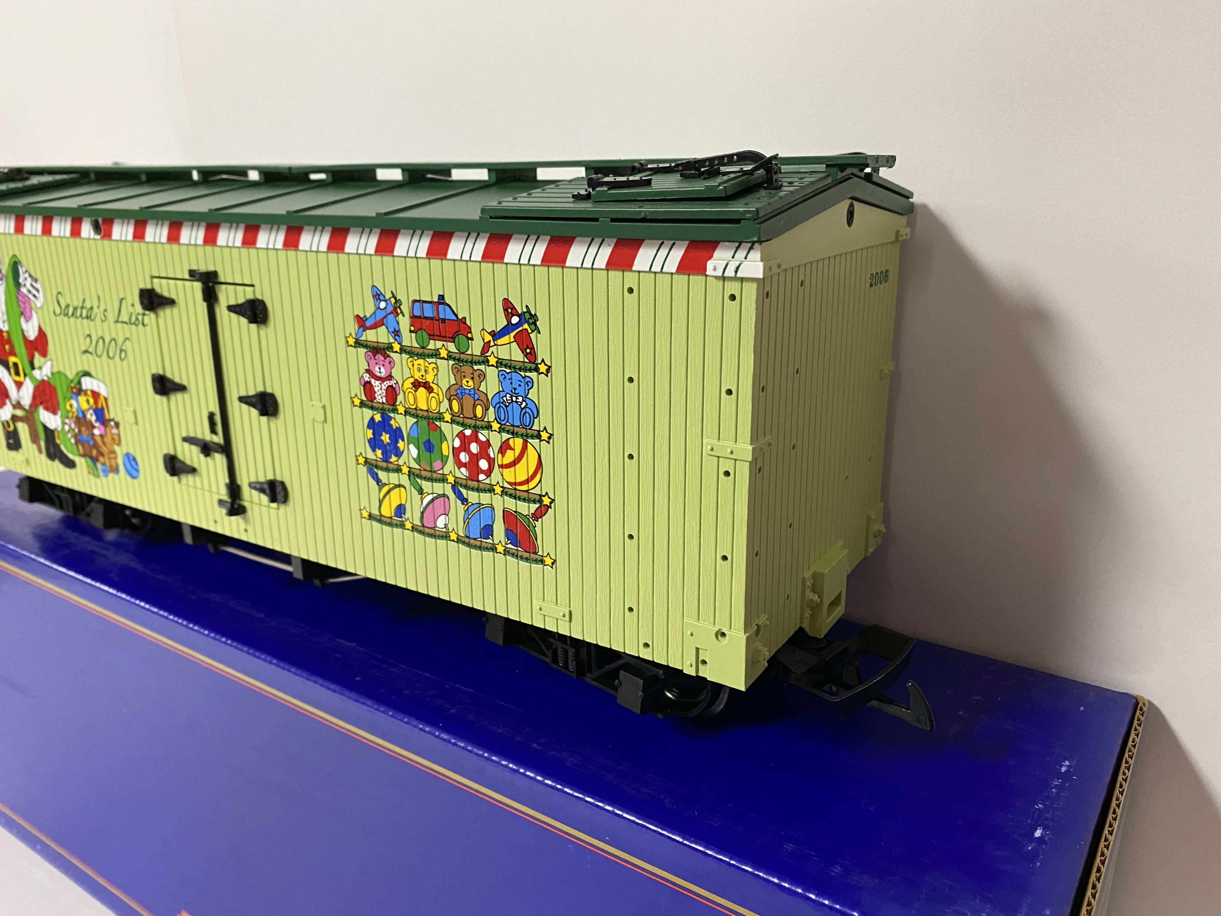 2006 Christmas Reefer (USA Trains 13024)