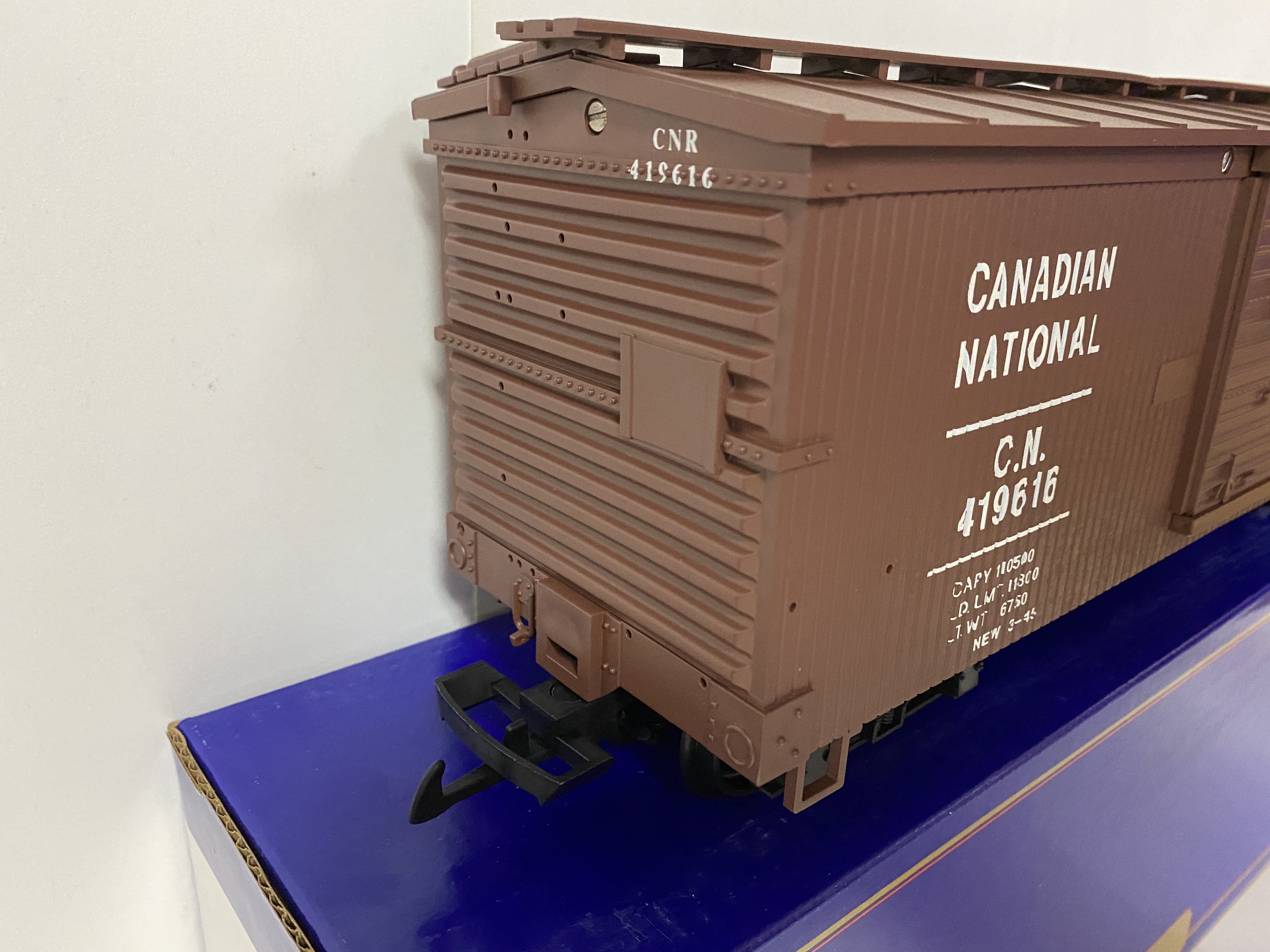 Canadian National Boxcar (USA Trains 1961) - Click Image to Close