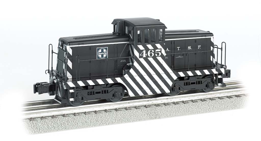 Santa Fe #465 (black & silver) - Scale 44 Ton Switcher