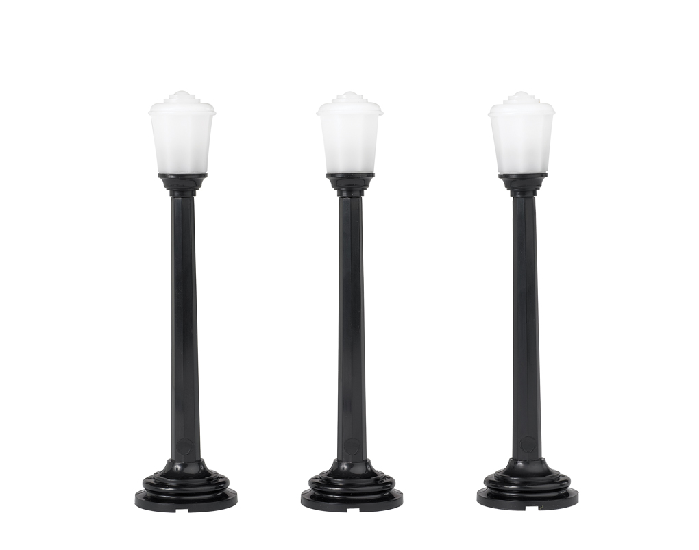 Lighted Streetlights (3/Pk) (O Scale)