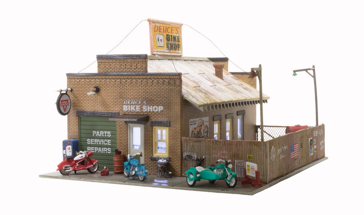 No.5045 Deuce's Bike Shop HO
